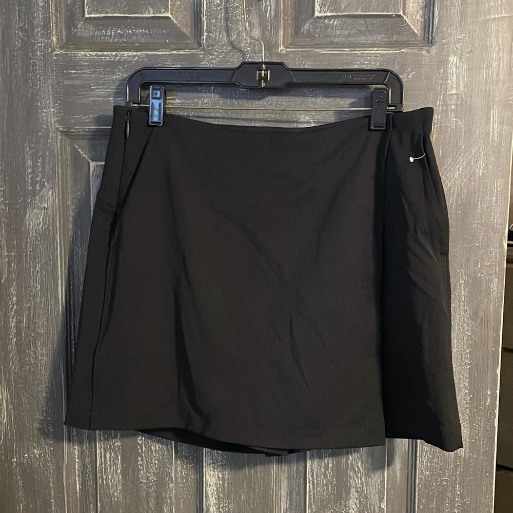 Lululemon Black Skort Size 10